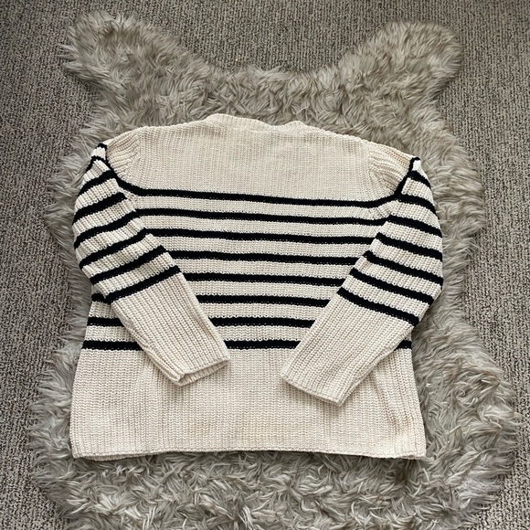 Loft Cream & Navy Striped Sweater EUC - Picture 6 of 8